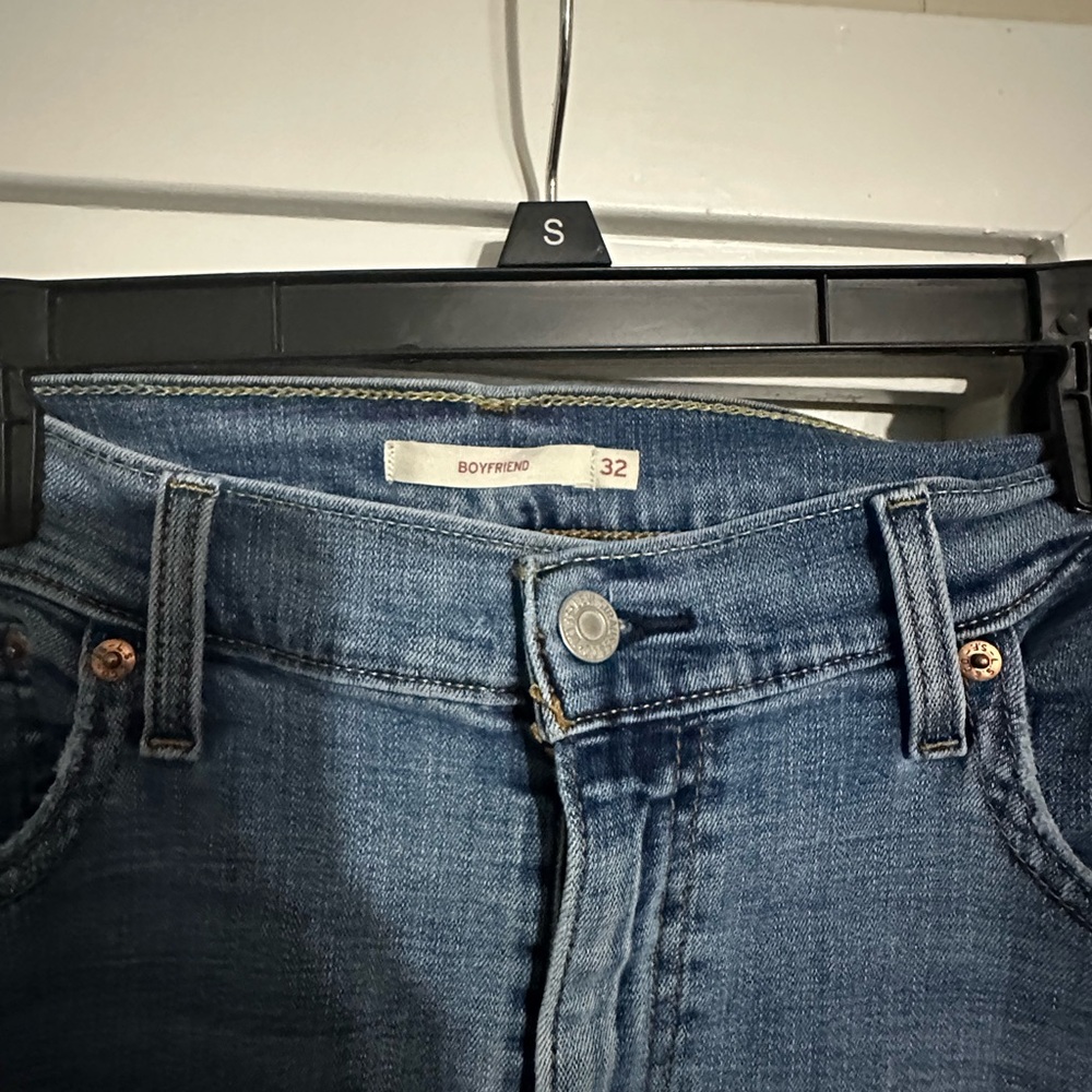 Levi's Blue Boyfriend Jeans with Classic Indigo Wash